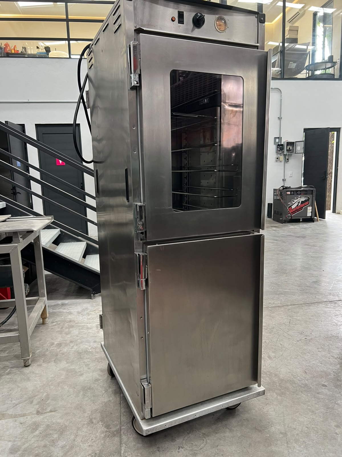Gabinete Caliente Crescor H138NPS36CLCMLR (Reacondicionado) (Copia)
