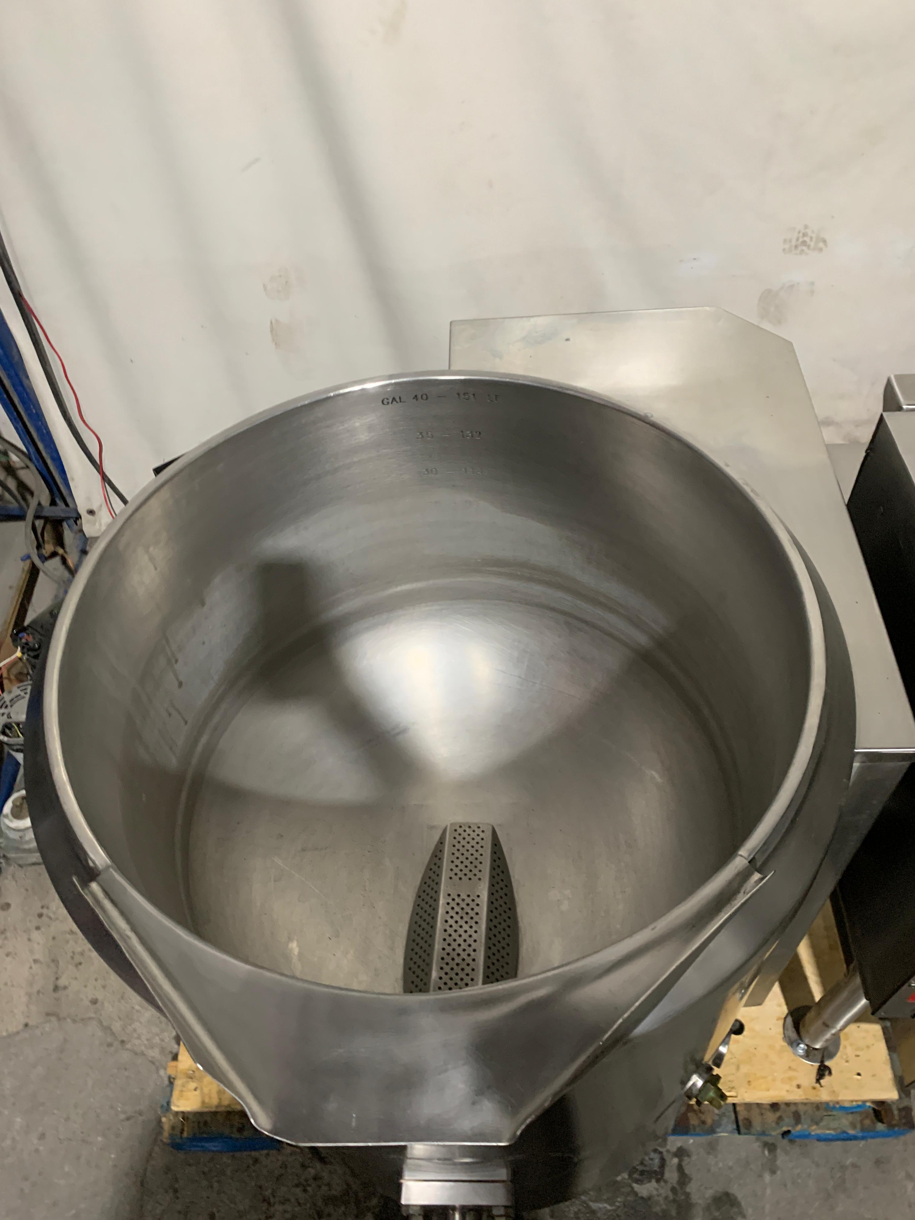 Marmita de Volteo Automatica/Manual Vulcan K40GLT 40 Galones (Seminuevo)